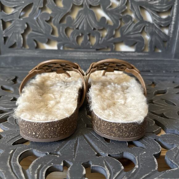 Tory Burch Miller Cloud Shearling Sandals Women’s 7.5 Tan Leather Logo Thong - Picture 7 of 10